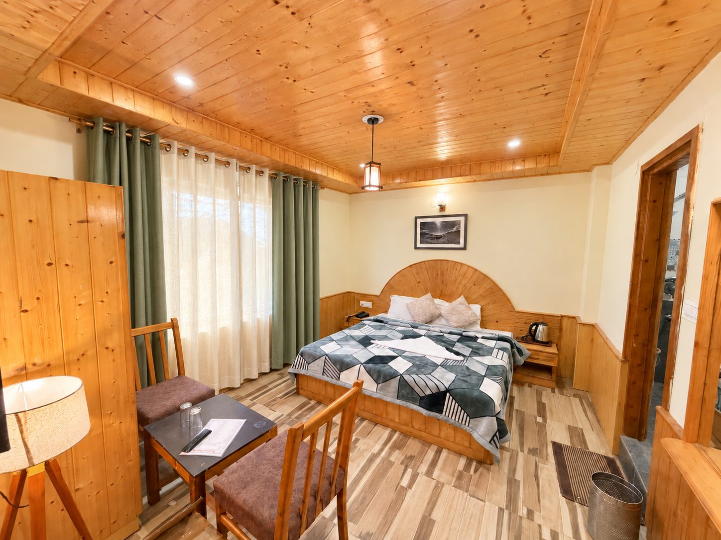 Deluxe Room view 3 at Kanyal Heights