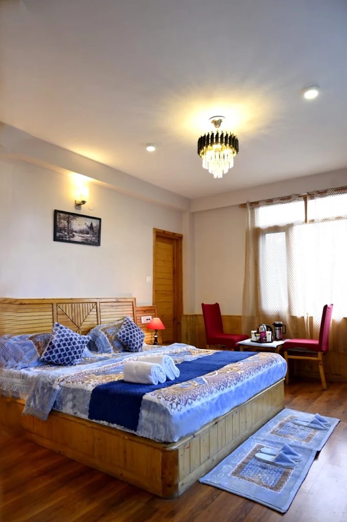 Super Deluxe Room at Kanyal Heights