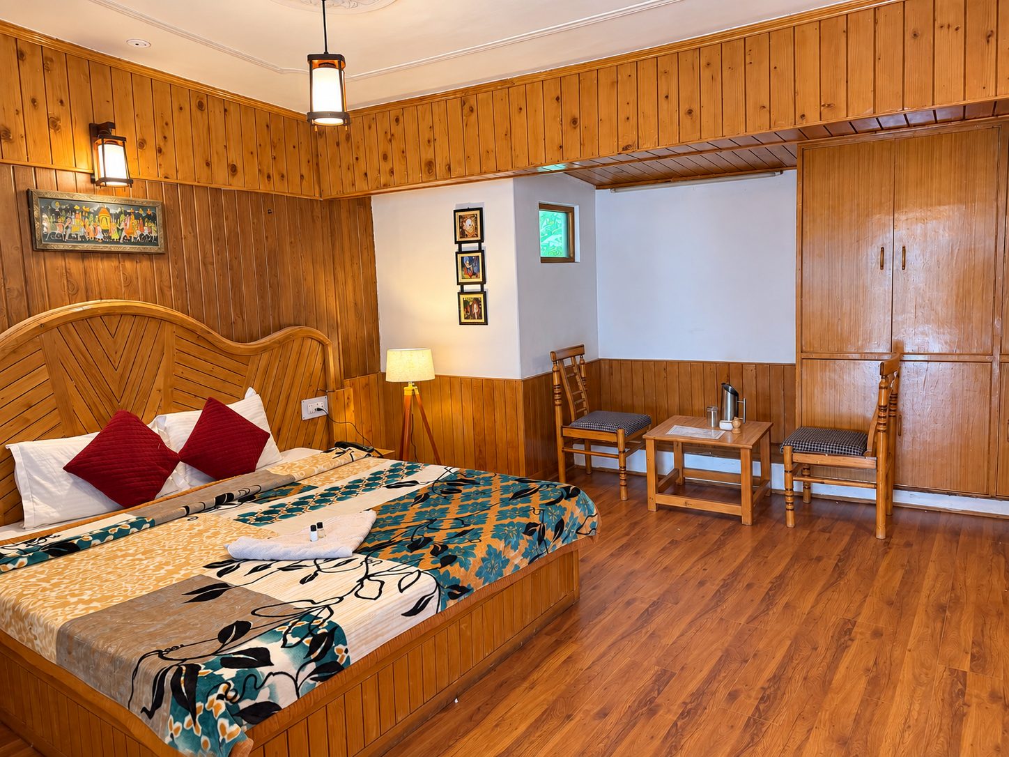 Super Deluxe Room at Kanyal Heights