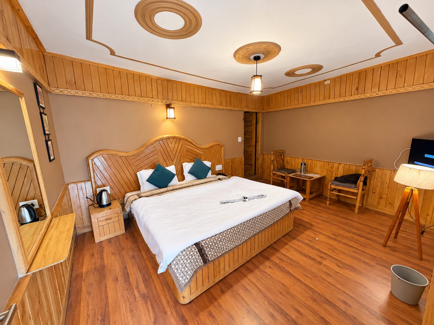 Super Deluxe Room view 6 at Kanyal Heights